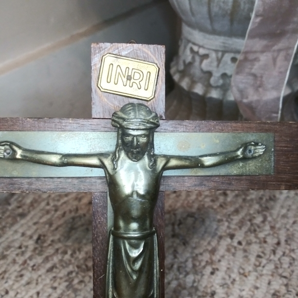 Antique Wood & Brass Small Wall Hanging Crucifix Made In Germany - Picture 5 of 10